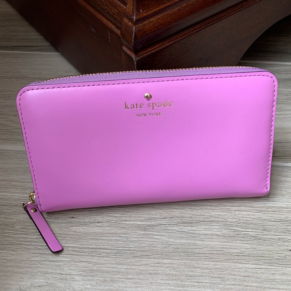 Stunning Kate Spade Wallet